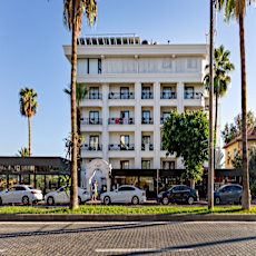 De'Manor Boutique Hotel 